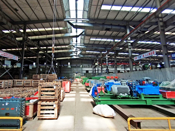 韶山市市長(zhǎng)候選人曹偉宏蒞臨【湘潭恒欣】開(kāi)展安全生產(chǎn)檢查